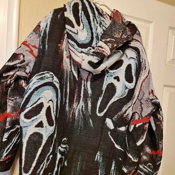 Spirit Halloween Ghost Face Jacquard Hoodie Size XL Scream Tapestry RARE Viral - Picture 4 of 7